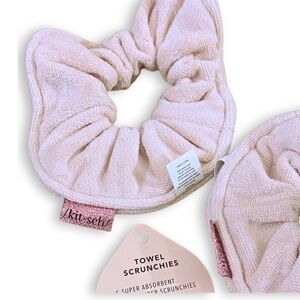 KITSCH 2 Scrunchies Oversized Moisture Absorbing Towel Pink Workout Essential